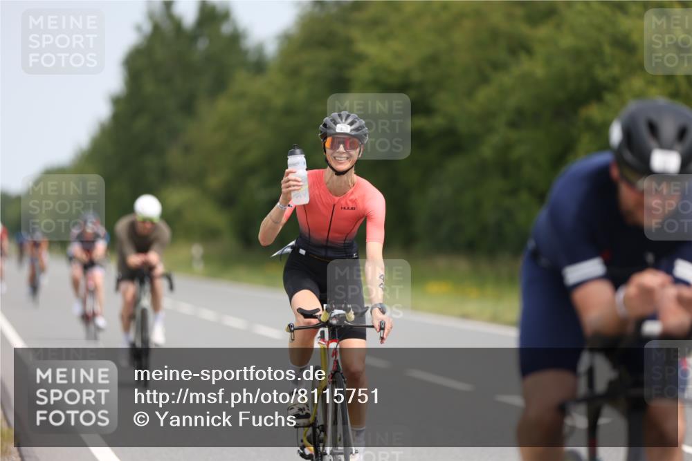 22.06.2025 - Viking Triathlon Yannick Fuchs http://msf.ph/oto/8115751 22.06.2025 12:17:38 Radfahren 44, 54, 58, 156, 194, 214, 220, 335, 357, 361, 511, 639 meine-sportfotos.de