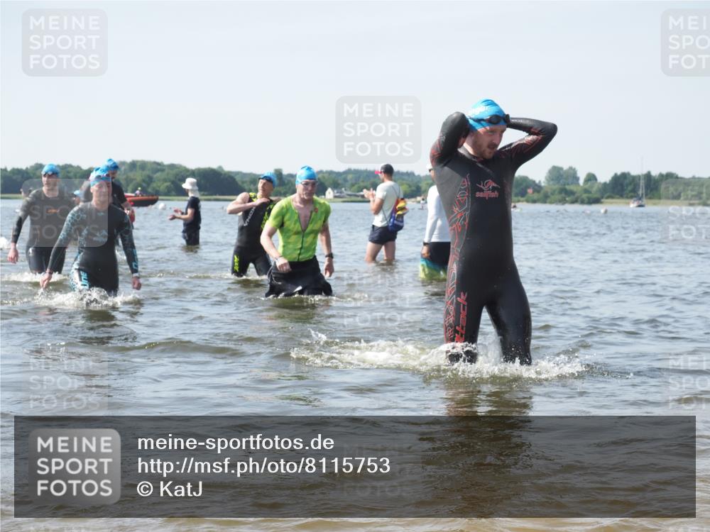 22.06.2025 - Viking Triathlon KatJ http://msf.ph/oto/8115753 22.06.2025 10:43:03 Schwimmen 66, 109, 110, 128, 133, 167, 186, 309, 328, 358, 450, 489 meine-sportfotos.de