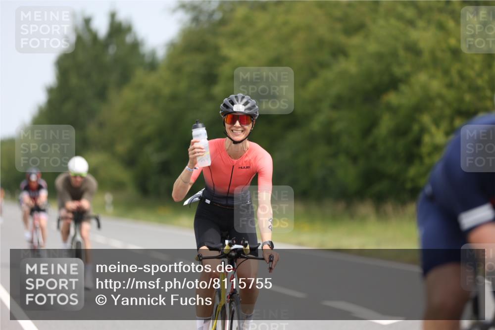 22.06.2025 - Viking Triathlon Yannick Fuchs http://msf.ph/oto/8115755 22.06.2025 12:17:38 Radfahren 44, 54, 58, 156, 194, 214, 220, 335, 357, 361, 511, 639 meine-sportfotos.de