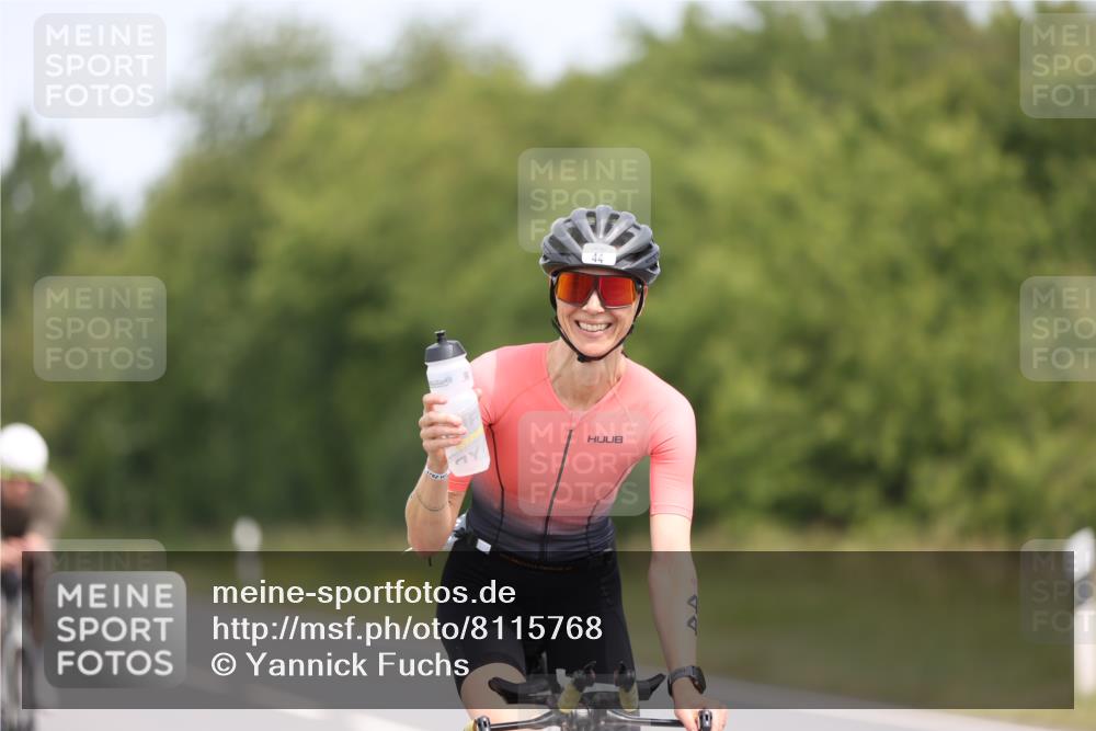22.06.2025 - Viking Triathlon Yannick Fuchs http://msf.ph/oto/8115768 22.06.2025 12:17:39 Radfahren 44, 54, 58, 156, 194, 214, 335, 357, 361, 464, 511, 639 meine-sportfotos.de