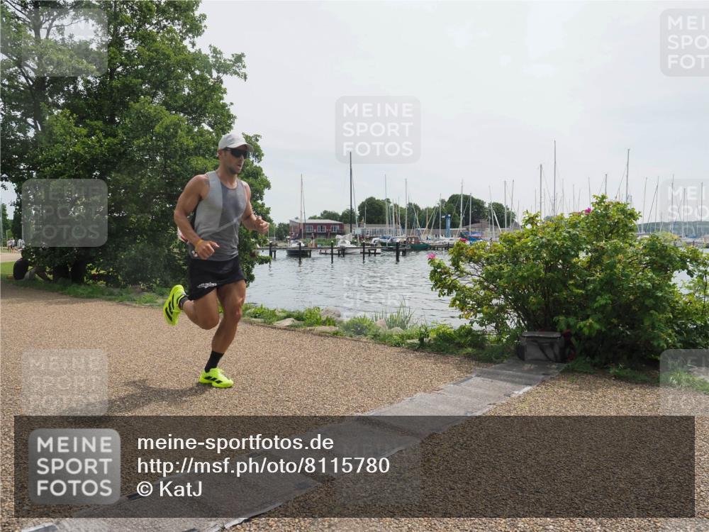 22.06.2025 - Viking Triathlon KatJ http://msf.ph/oto/8115780 22.06.2025 12:54:38 Laufen 662 meine-sportfotos.de