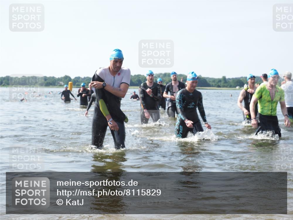 22.06.2025 - Viking Triathlon KatJ http://msf.ph/oto/8115829 22.06.2025 10:43:04 Schwimmen 31, 66, 109, 110, 128, 133, 167, 186, 309, 328, 358, 450, 489 meine-sportfotos.de