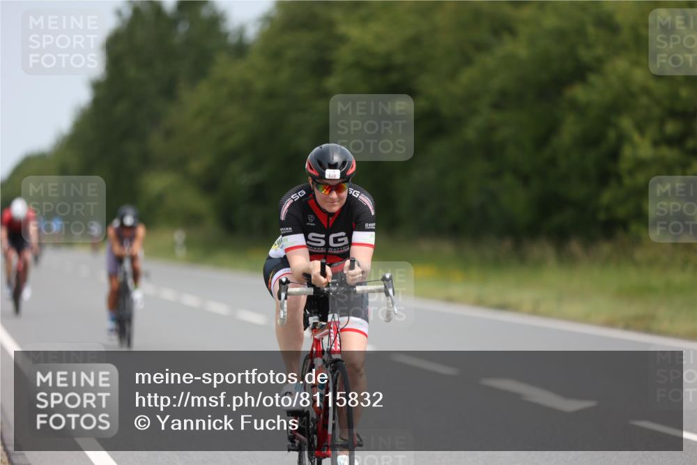 22.06.2025 - Viking Triathlon Yannick Fuchs http://msf.ph/oto/8115832 22.06.2025 12:17:42 Radfahren 44, 45, 54, 58, 214, 335, 357, 414, 464, 488, 511, 639 meine-sportfotos.de