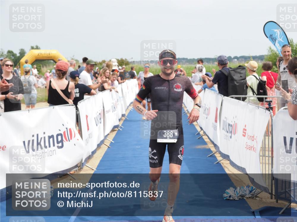 22.06.2025 - Viking Triathlon MichiJ http://msf.ph/oto/8115837 22.06.2025 14:55:37 Ziel 30, 388 meine-sportfotos.de