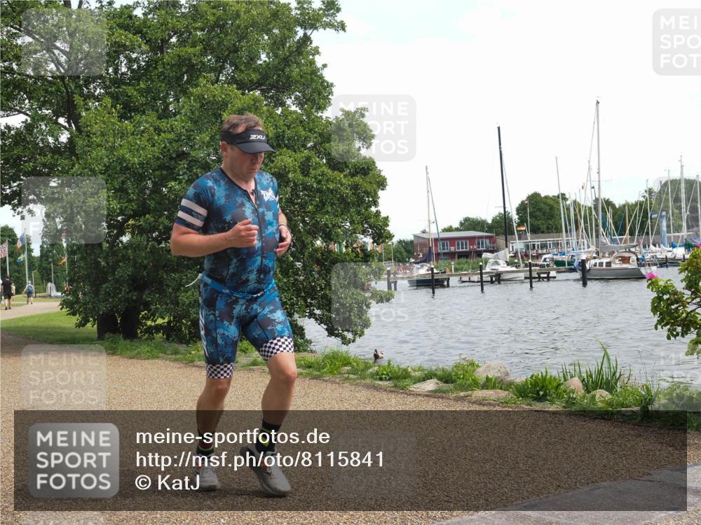 22.06.2025 - Viking Triathlon KatJ http://msf.ph/oto/8115841 22.06.2025 15:09:19 Laufen 466 meine-sportfotos.de