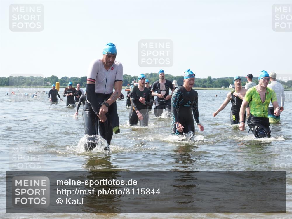 22.06.2025 - Viking Triathlon KatJ http://msf.ph/oto/8115844 22.06.2025 10:43:05 Schwimmen 31, 66, 109, 110, 128, 133, 167, 186, 309, 328, 358, 450, 489 meine-sportfotos.de