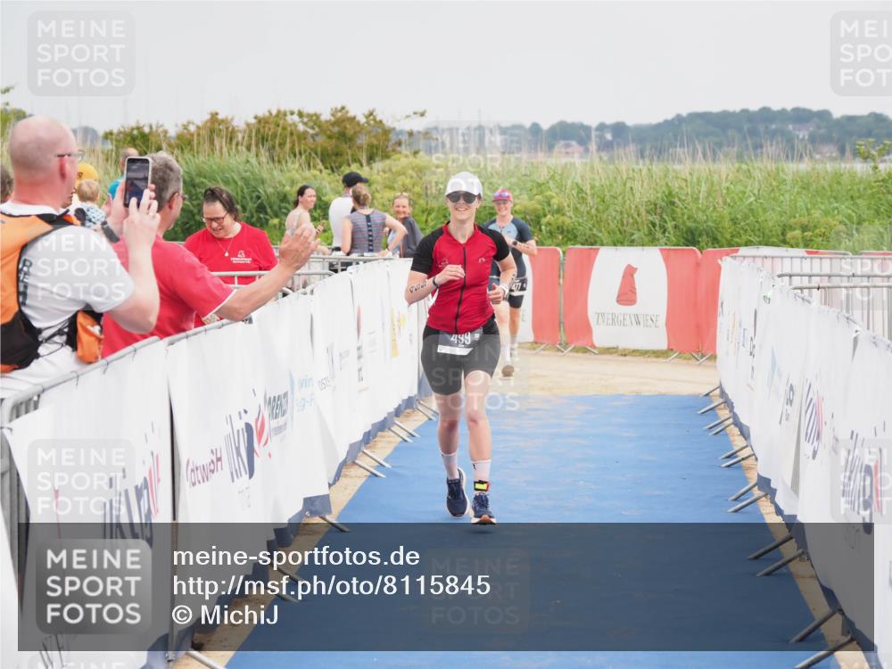 22.06.2025 - Viking Triathlon MichiJ http://msf.ph/oto/8115845 22.06.2025 16:49:53 Ziel 499 meine-sportfotos.de