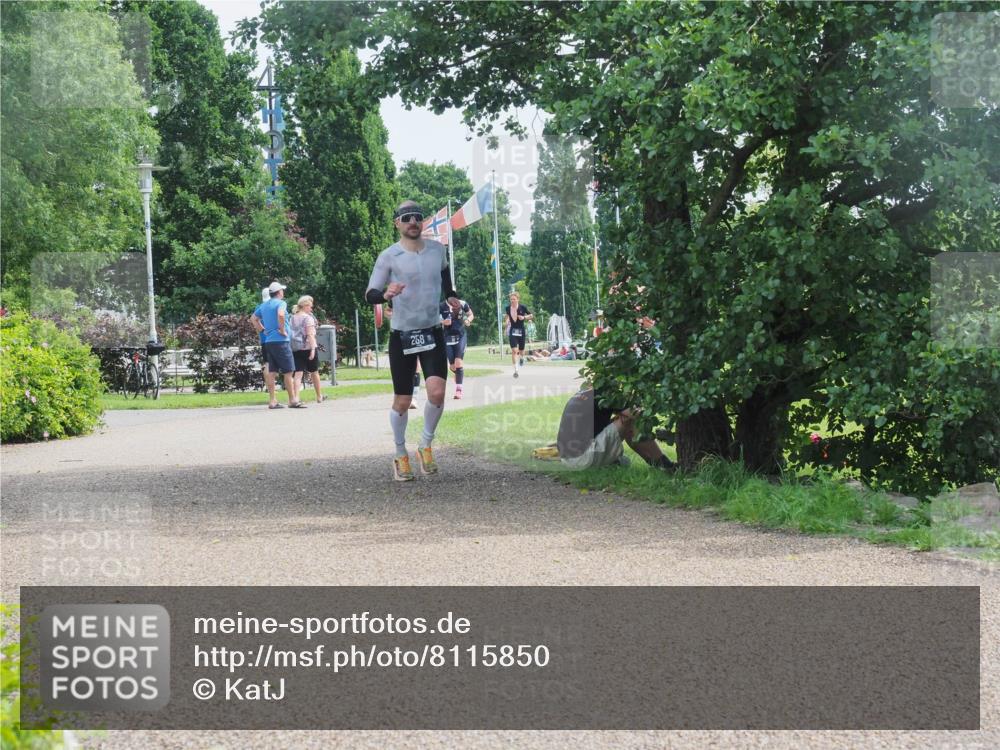 22.06.2025 - Viking Triathlon KatJ http://msf.ph/oto/8115850 22.06.2025 12:54:55 Laufen 258 meine-sportfotos.de