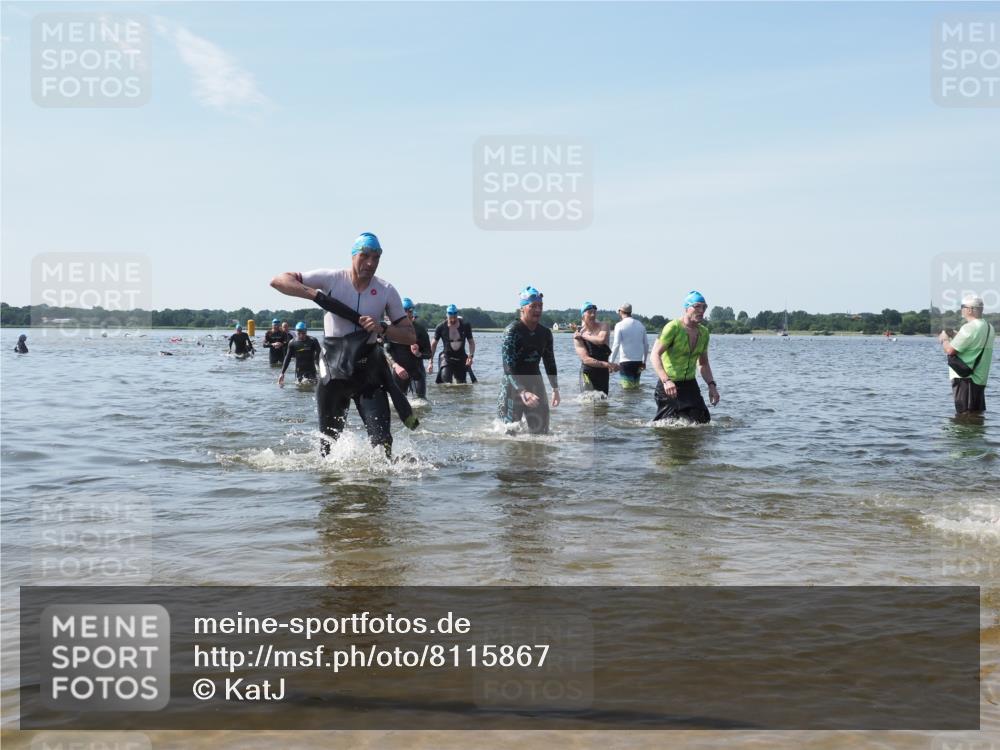 22.06.2025 - Viking Triathlon KatJ http://msf.ph/oto/8115867 22.06.2025 10:43:06 Schwimmen 31, 66, 109, 110, 128, 133, 167, 186, 309, 328, 358, 450, 489 meine-sportfotos.de