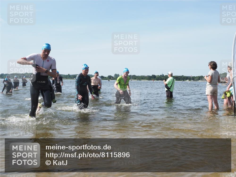 22.06.2025 - Viking Triathlon KatJ http://msf.ph/oto/8115896 22.06.2025 10:43:07 Schwimmen 31, 66, 109, 110, 128, 133, 167, 186, 309, 328, 358, 450, 489 meine-sportfotos.de