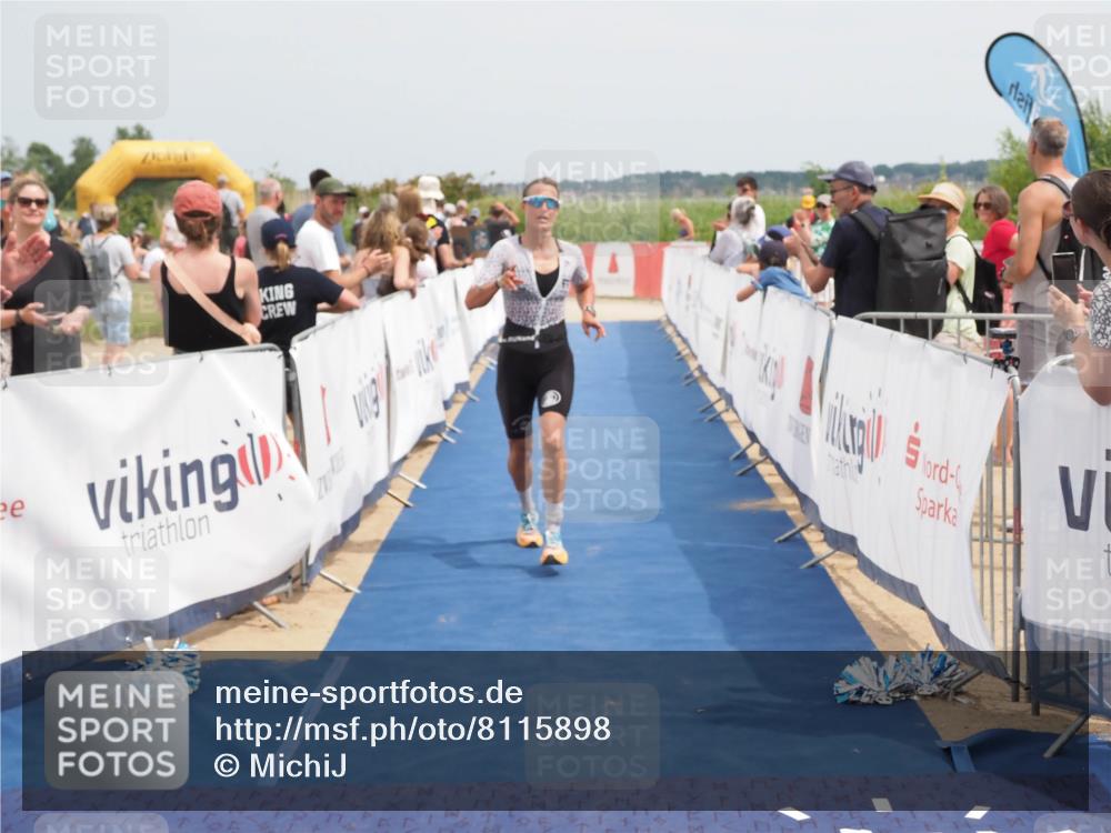 22.06.2025 - Viking Triathlon MichiJ http://msf.ph/oto/8115898 22.06.2025 14:55:38 Ziel 30, 388 meine-sportfotos.de