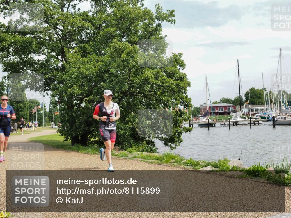 22.06.2025 - Viking Triathlon KatJ http://msf.ph/oto/8115899 22.06.2025 15:09:50 Laufen 320, 470 meine-sportfotos.de