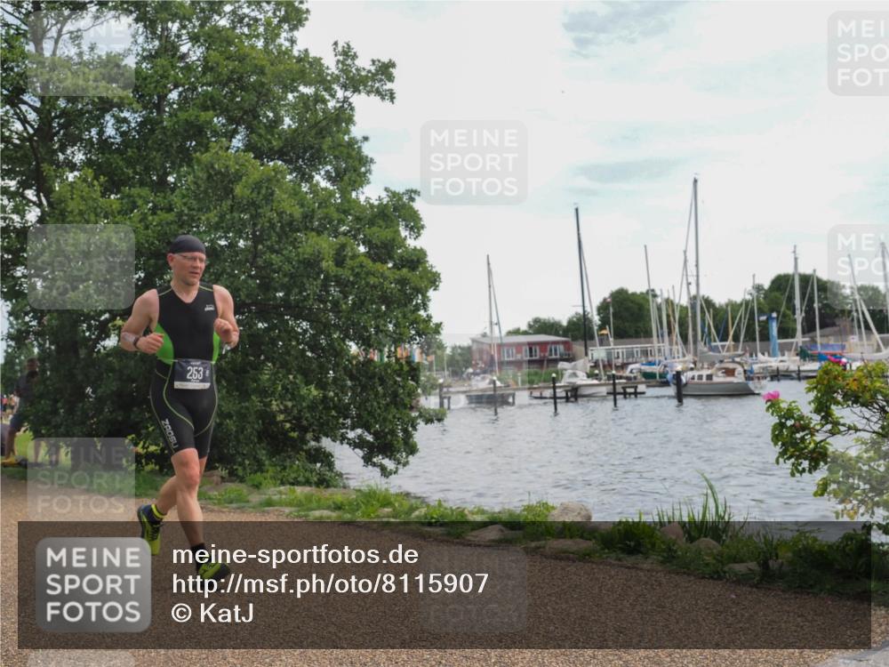 22.06.2025 - Viking Triathlon KatJ http://msf.ph/oto/8115907 22.06.2025 13:24:51 Laufen 253 meine-sportfotos.de