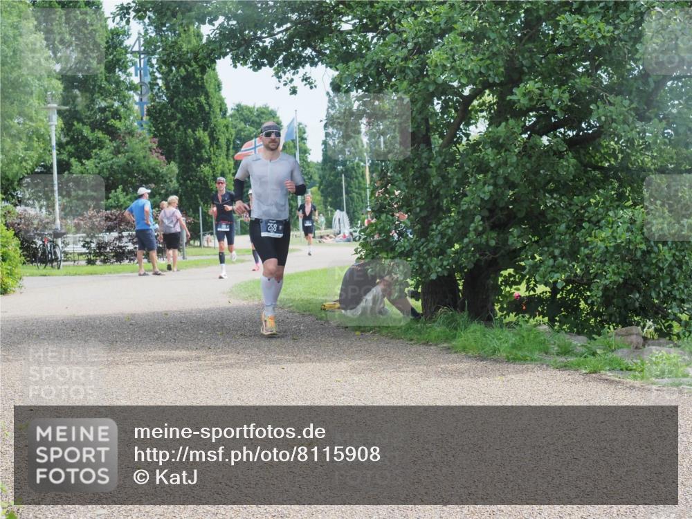 22.06.2025 - Viking Triathlon KatJ http://msf.ph/oto/8115908 22.06.2025 12:54:55 Laufen 258 meine-sportfotos.de