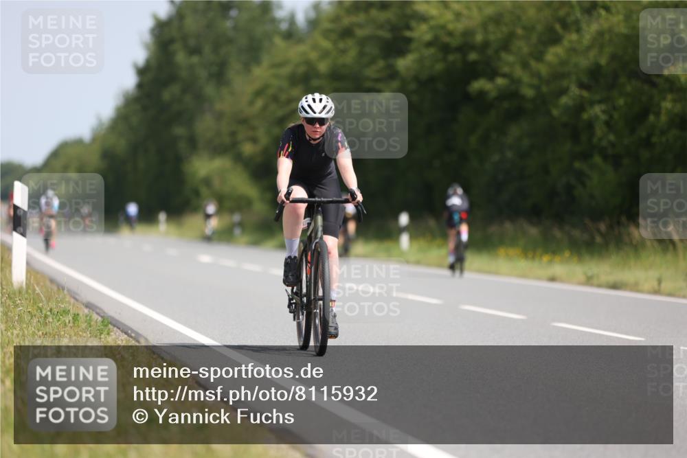 22.06.2025 - Viking Triathlon Yannick Fuchs http://msf.ph/oto/8115932 22.06.2025 11:40:38 Radfahren 50, 75, 168, 170, 187, 208, 256, 296, 312, 506, 608, 637 meine-sportfotos.de