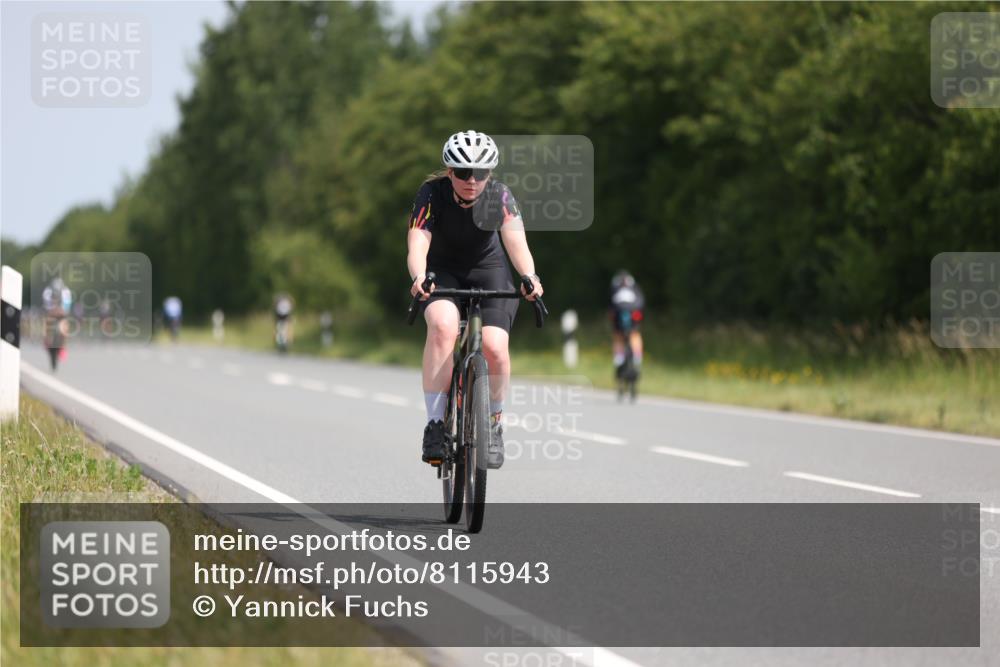 22.06.2025 - Viking Triathlon Yannick Fuchs http://msf.ph/oto/8115943 22.06.2025 11:40:38 Radfahren 50, 75, 168, 170, 187, 208, 256, 296, 312, 506, 608, 637 meine-sportfotos.de