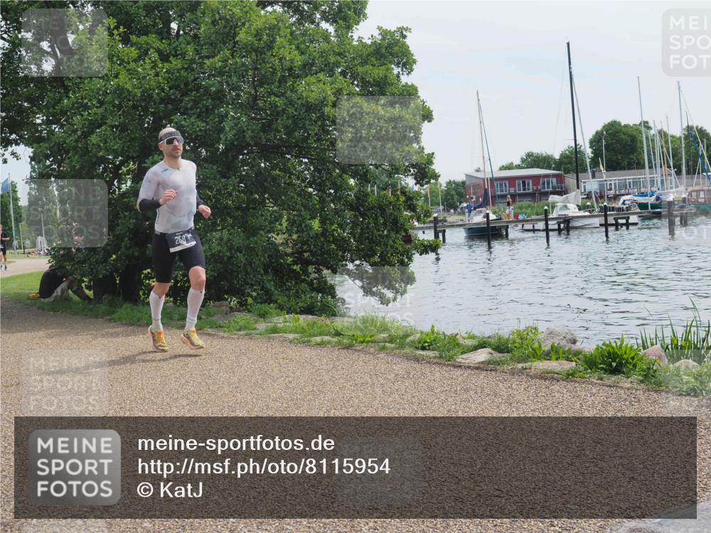22.06.2025 - Viking Triathlon KatJ http://msf.ph/oto/8115954 22.06.2025 12:54:57 Laufen 258 meine-sportfotos.de