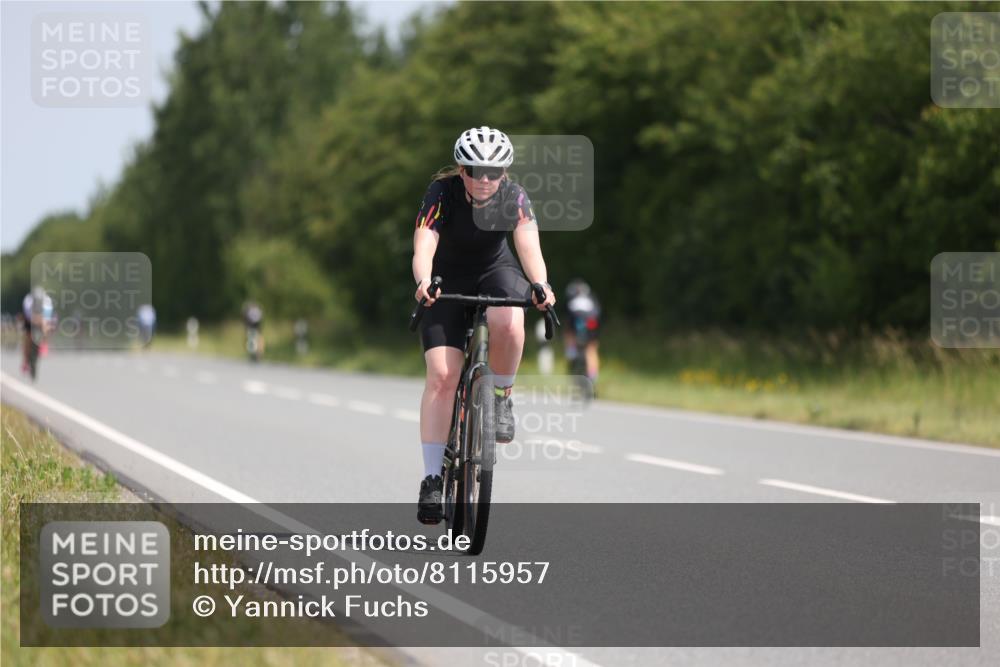 22.06.2025 - Viking Triathlon Yannick Fuchs http://msf.ph/oto/8115957 22.06.2025 11:40:38 Radfahren 50, 75, 168, 170, 187, 208, 256, 296, 312, 506, 608, 637 meine-sportfotos.de