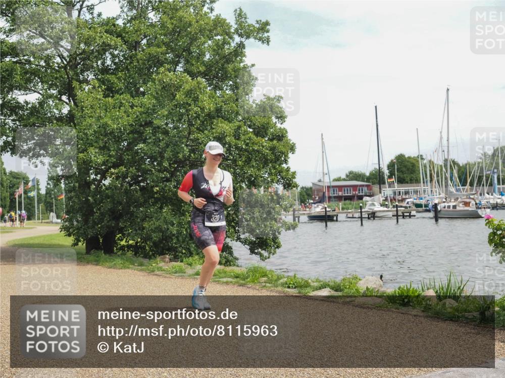 22.06.2025 - Viking Triathlon KatJ http://msf.ph/oto/8115963 22.06.2025 15:09:50 Laufen 320, 470 meine-sportfotos.de