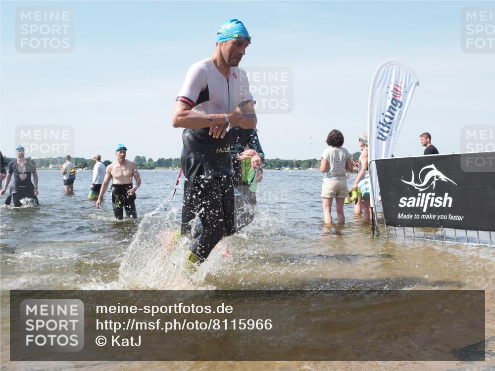 22.06.2025 - Viking Triathlon KatJ http://msf.ph/oto/8115966 22.06.2025 10:43:08 Schwimmen 31, 66, 109, 110, 128, 133, 167, 186, 309, 328, 358, 450, 483, 489 meine-sportfotos.de