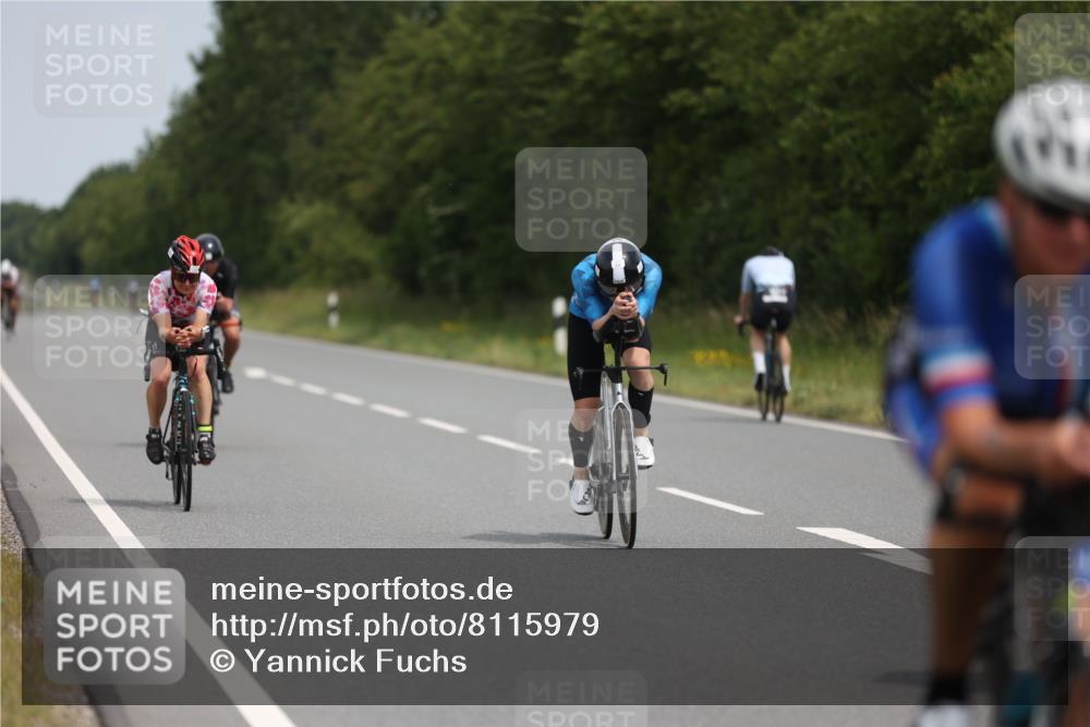 22.06.2025 - Viking Triathlon Yannick Fuchs http://msf.ph/oto/8115979 22.06.2025 12:17:50 Radfahren 45, 214, 414, 464, 488, 492, 509, 511, 653 meine-sportfotos.de