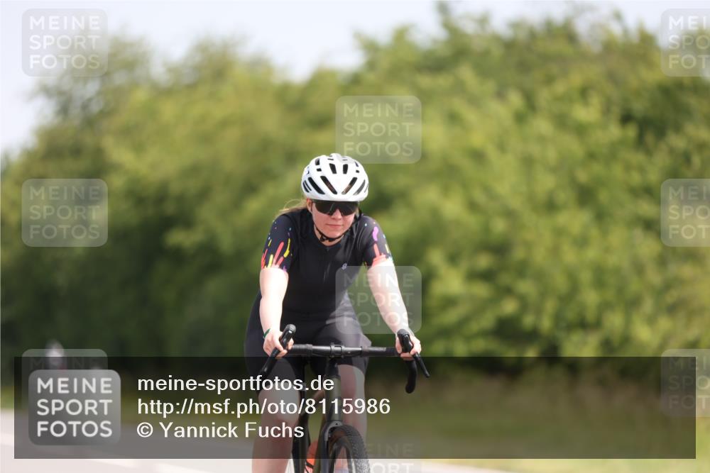 22.06.2025 - Viking Triathlon Yannick Fuchs http://msf.ph/oto/8115986 22.06.2025 11:40:39 Radfahren 50, 75, 170, 187, 208, 256, 296, 312, 506, 608, 637 meine-sportfotos.de