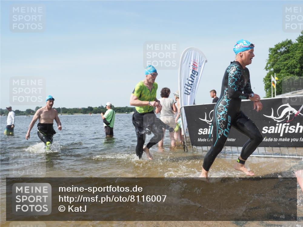 22.06.2025 - Viking Triathlon KatJ http://msf.ph/oto/8116007 22.06.2025 10:43:10 Schwimmen 31, 66, 109, 110, 115, 128, 167, 186, 309, 328, 358, 450, 483, 489 meine-sportfotos.de