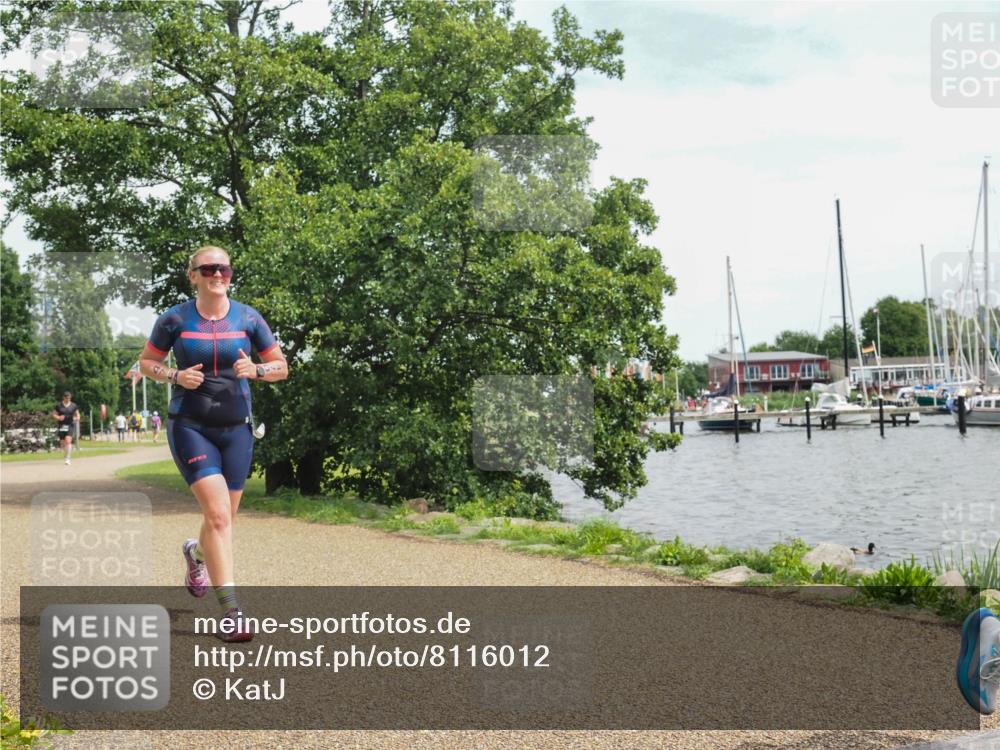 22.06.2025 - Viking Triathlon KatJ http://msf.ph/oto/8116012 22.06.2025 15:09:51 Laufen 320, 470 meine-sportfotos.de
