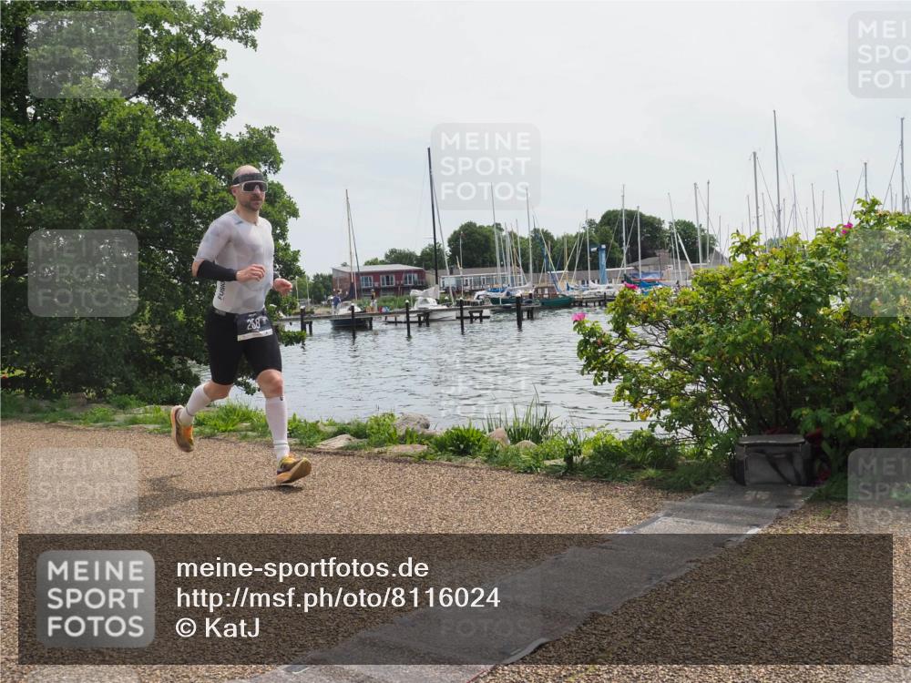22.06.2025 - Viking Triathlon KatJ http://msf.ph/oto/8116024 22.06.2025 12:54:58 Laufen 188, 258 meine-sportfotos.de