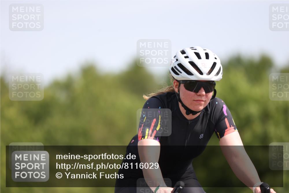 22.06.2025 - Viking Triathlon Yannick Fuchs http://msf.ph/oto/8116029 22.06.2025 11:40:40 Radfahren 39, 50, 75, 158, 170, 187, 208, 256, 296, 312, 428, 506, 608, 637 meine-sportfotos.de