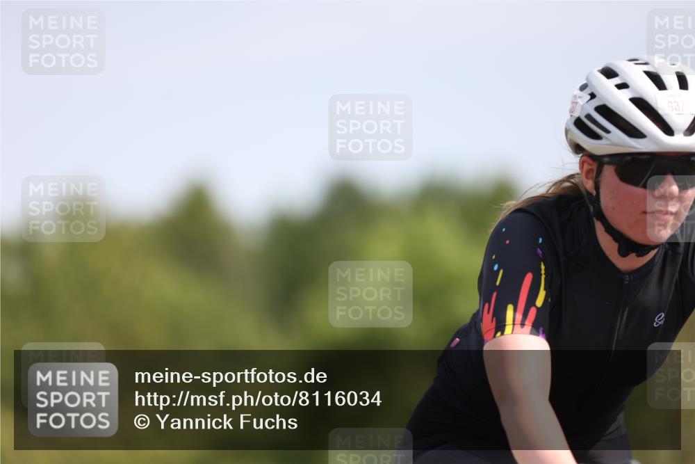 22.06.2025 - Viking Triathlon Yannick Fuchs http://msf.ph/oto/8116034 22.06.2025 11:40:40 Radfahren 39, 50, 75, 158, 170, 187, 208, 256, 296, 312, 428, 506, 608, 637 meine-sportfotos.de