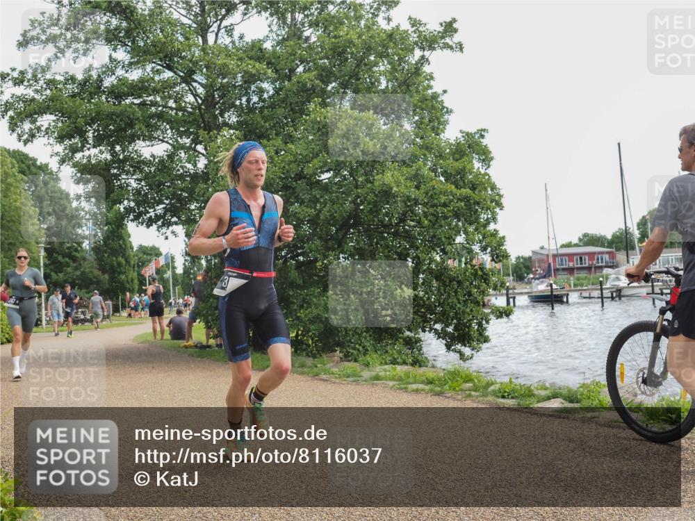 22.06.2025 - Viking Triathlon KatJ http://msf.ph/oto/8116037 22.06.2025 13:24:59 Laufen 247, 337 meine-sportfotos.de
