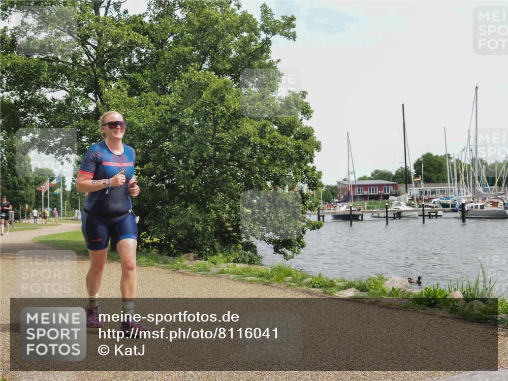 22.06.2025 - Viking Triathlon KatJ http://msf.ph/oto/8116041 22.06.2025 15:09:52 Laufen 320, 470 meine-sportfotos.de