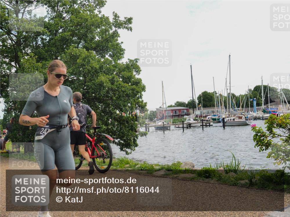 22.06.2025 - Viking Triathlon KatJ http://msf.ph/oto/8116044 22.06.2025 13:25:01 Laufen 247, 337 meine-sportfotos.de
