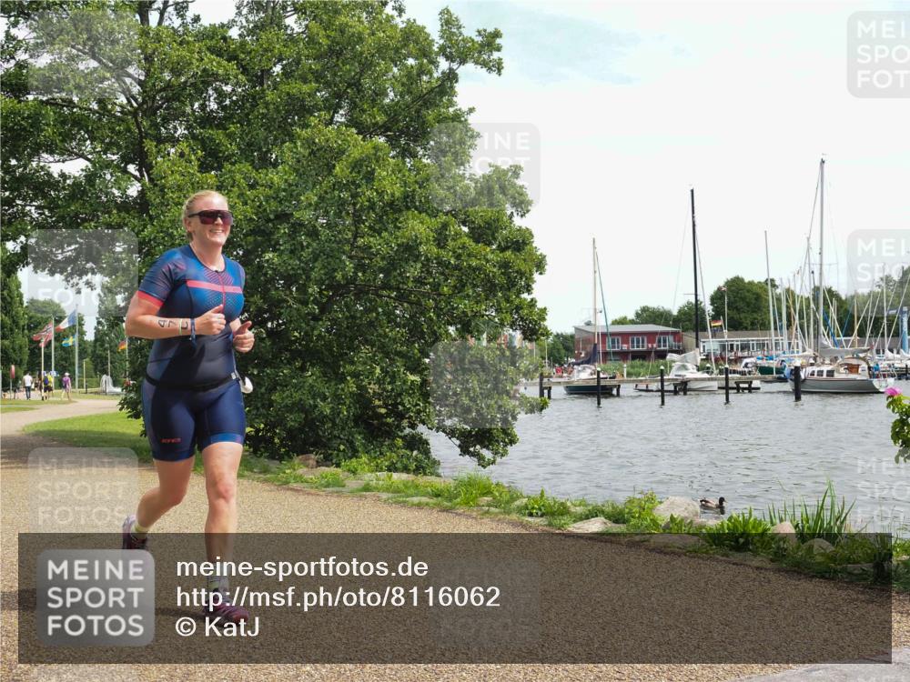 22.06.2025 - Viking Triathlon KatJ http://msf.ph/oto/8116062 22.06.2025 15:09:52 Laufen 320, 470 meine-sportfotos.de