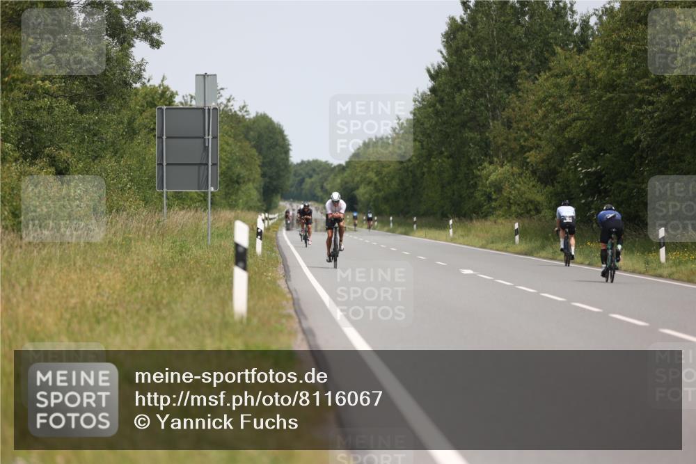 22.06.2025 - Viking Triathlon Yannick Fuchs http://msf.ph/oto/8116067 22.06.2025 12:17:55 Radfahren 87, 193, 414, 435, 450, 472, 492, 509, 653 meine-sportfotos.de