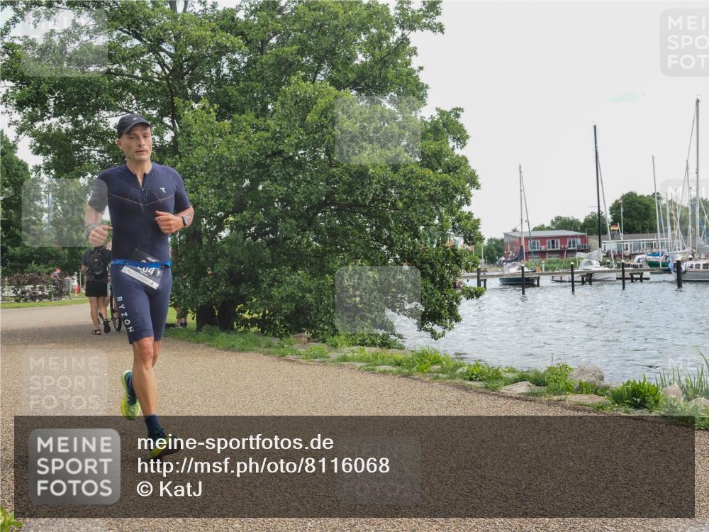 22.06.2025 - Viking Triathlon KatJ http://msf.ph/oto/8116068 22.06.2025 13:25:07 Laufen 204 meine-sportfotos.de