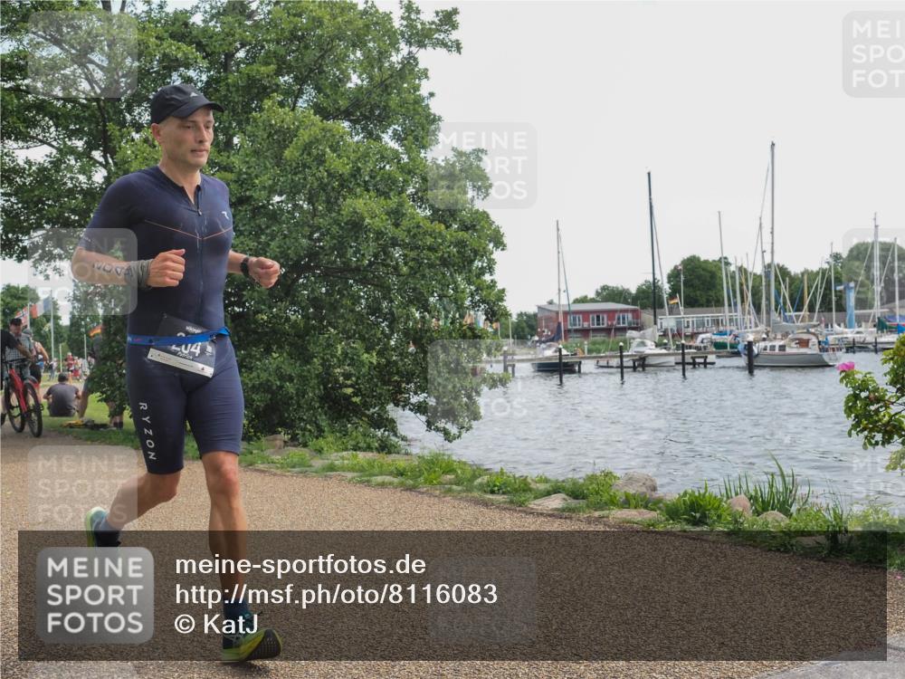 22.06.2025 - Viking Triathlon KatJ http://msf.ph/oto/8116083 22.06.2025 13:25:07 Laufen 204 meine-sportfotos.de