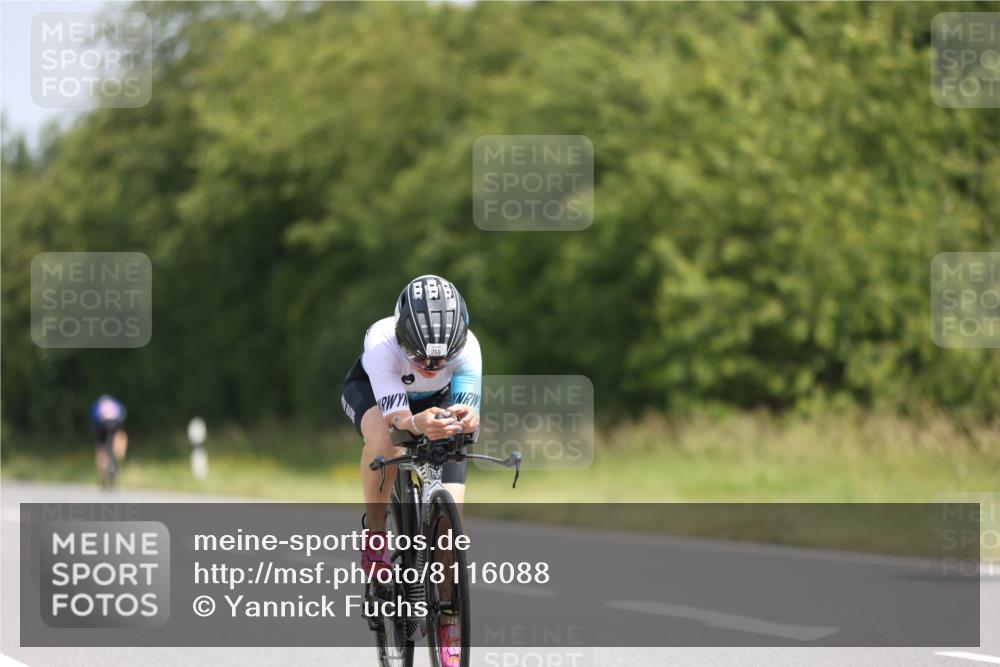 22.06.2025 - Viking Triathlon Yannick Fuchs http://msf.ph/oto/8116088 22.06.2025 11:40:45 Radfahren 39, 40, 50, 75, 158, 170, 187, 208, 209, 256, 296, 312, 316, 428, 503, 506, 557 meine-sportfotos.de