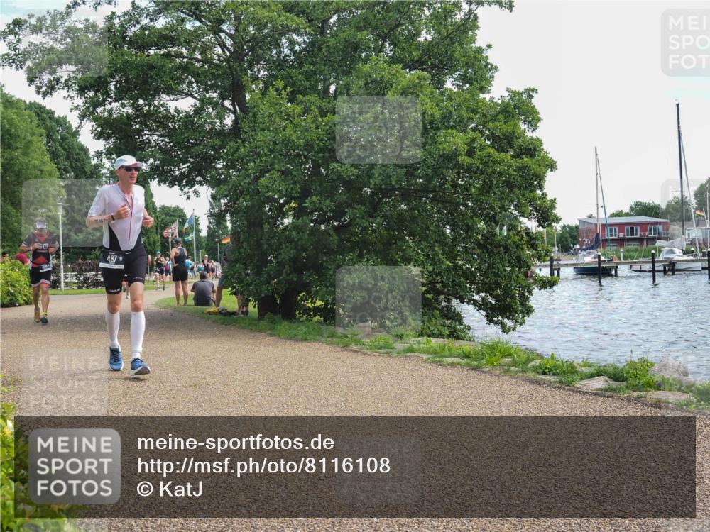 22.06.2025 - Viking Triathlon KatJ http://msf.ph/oto/8116108 22.06.2025 13:25:23 Laufen 208, 487 meine-sportfotos.de