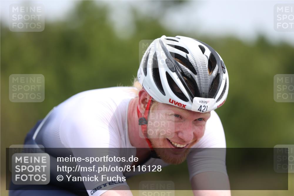 22.06.2025 - Viking Triathlon Yannick Fuchs http://msf.ph/oto/8116128 22.06.2025 12:18:37 Radfahren 12, 421, 459, 470, 624 meine-sportfotos.de