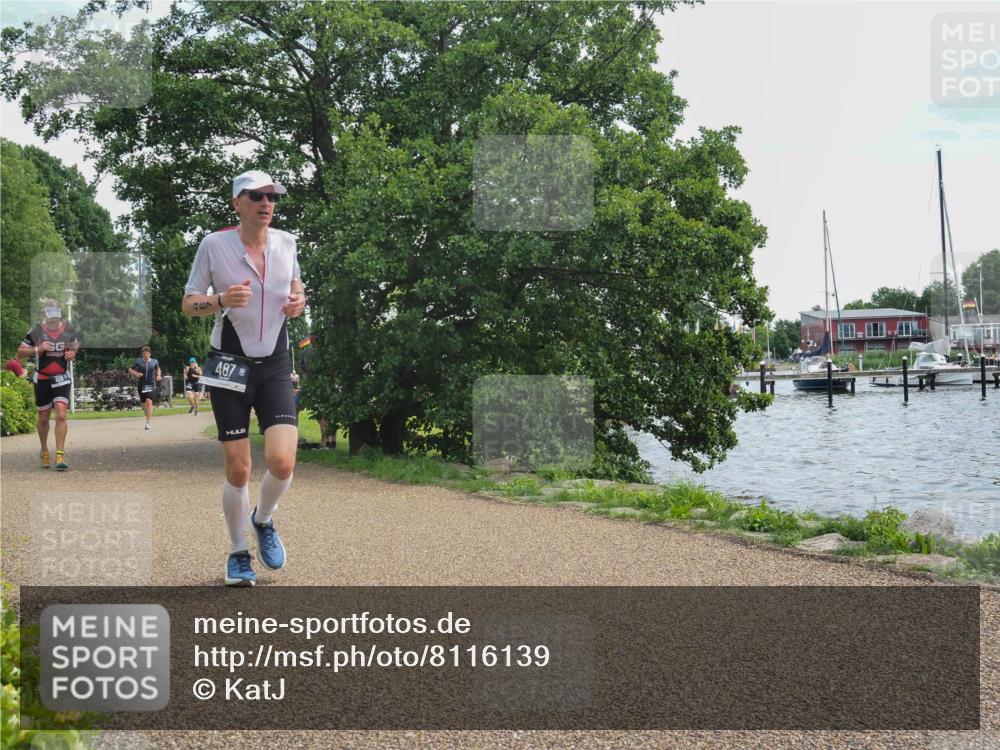 22.06.2025 - Viking Triathlon KatJ http://msf.ph/oto/8116139 22.06.2025 13:25:23 Laufen 208, 487 meine-sportfotos.de