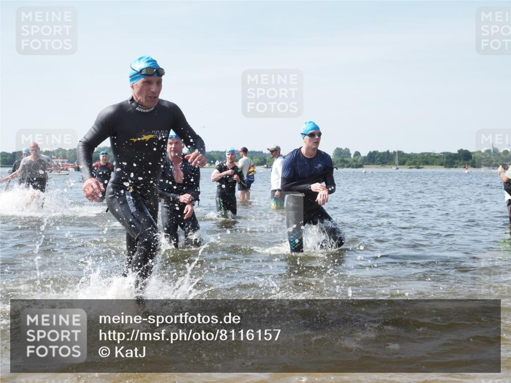 22.06.2025 - Viking Triathlon KatJ http://msf.ph/oto/8116157 22.06.2025 10:43:16 Schwimmen 31, 109, 110, 115, 167, 257, 328, 358, 483, 489 meine-sportfotos.de