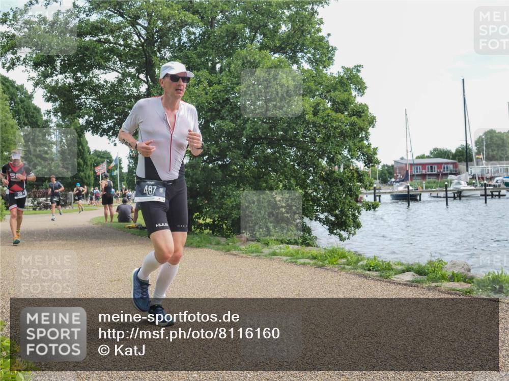 22.06.2025 - Viking Triathlon KatJ http://msf.ph/oto/8116160 22.06.2025 13:25:24 Laufen 208, 487 meine-sportfotos.de