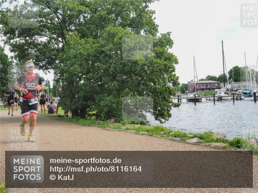 22.06.2025 - Viking Triathlon KatJ http://msf.ph/oto/8116164 22.06.2025 13:25:26 Laufen 208, 487 meine-sportfotos.de