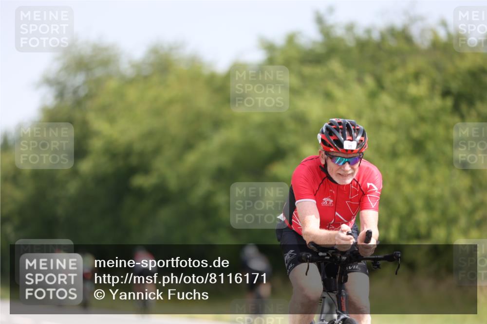 22.06.2025 - Viking Triathlon Yannick Fuchs http://msf.ph/oto/8116171 22.06.2025 11:40:50 Radfahren 39, 40, 158, 187, 209, 256, 312, 316, 428, 503, 506, 507, 536, 557 meine-sportfotos.de