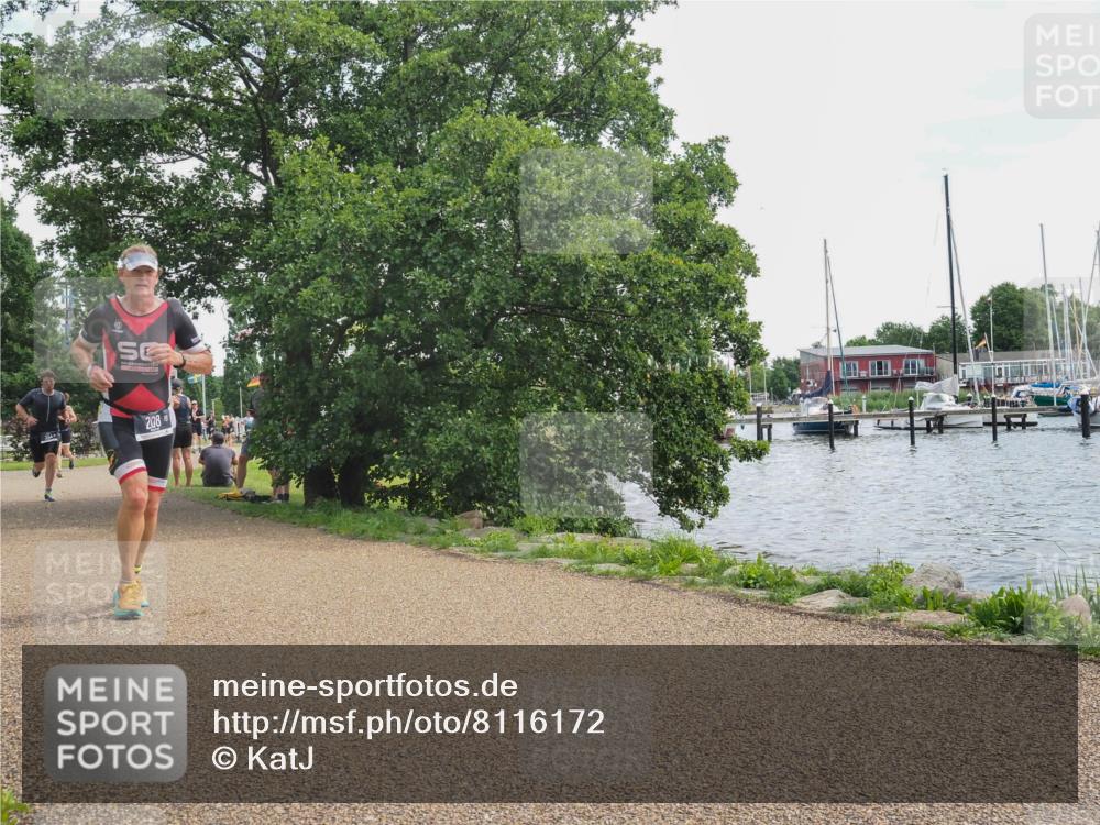 22.06.2025 - Viking Triathlon KatJ http://msf.ph/oto/8116172 22.06.2025 13:25:26 Laufen 208, 487 meine-sportfotos.de