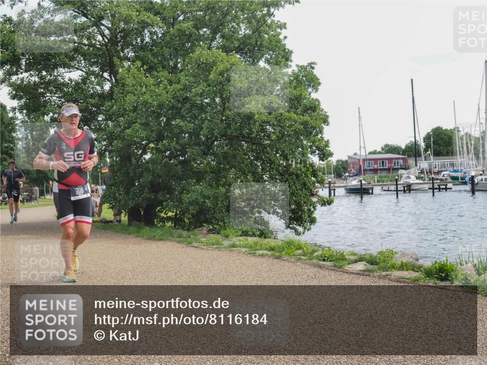 22.06.2025 - Viking Triathlon KatJ http://msf.ph/oto/8116184 22.06.2025 13:25:26 Laufen 208, 487 meine-sportfotos.de