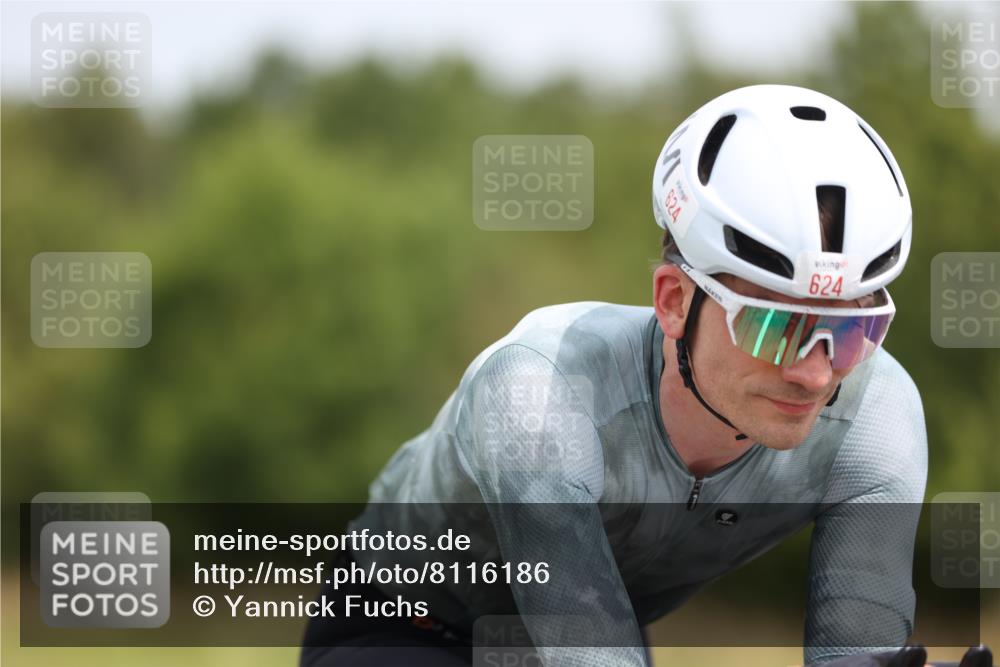 22.06.2025 - Viking Triathlon Yannick Fuchs http://msf.ph/oto/8116186 22.06.2025 12:18:47 Radfahren 434, 624 meine-sportfotos.de