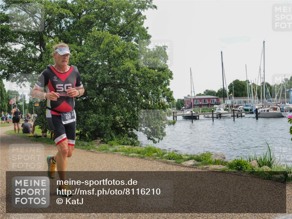 22.06.2025 - Viking Triathlon KatJ http://msf.ph/oto/8116210 22.06.2025 13:25:27 Laufen 208, 384 meine-sportfotos.de